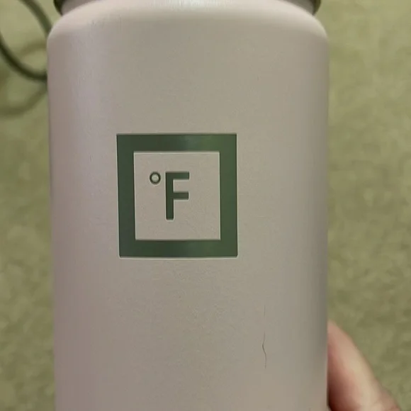 22oz Iron Flask insulated water bottle. Rose color. EUC - Picture 5 of 9